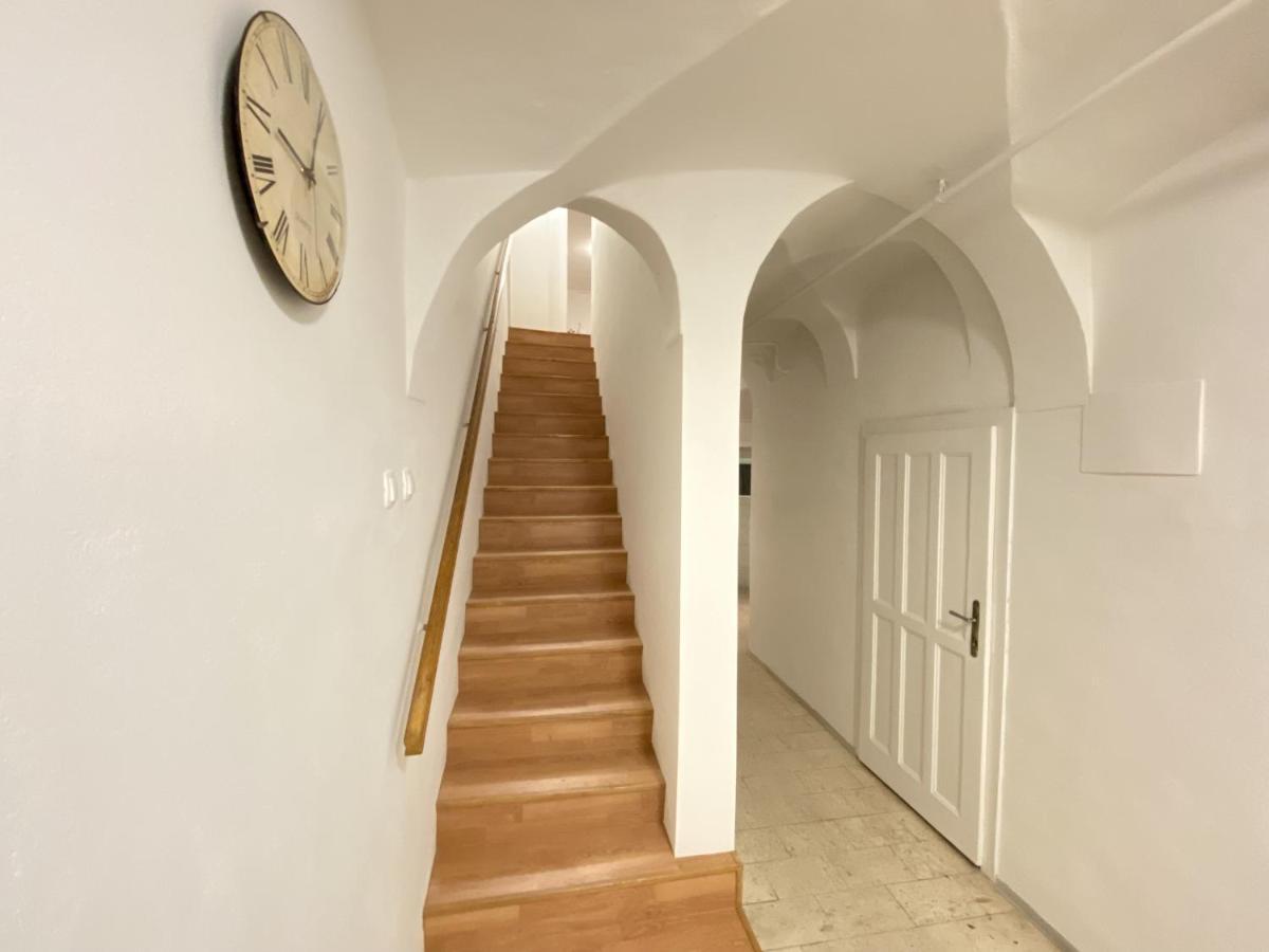 Villa Pod Gradom Λιουμπλιάνα Εξωτερικό φωτογραφία